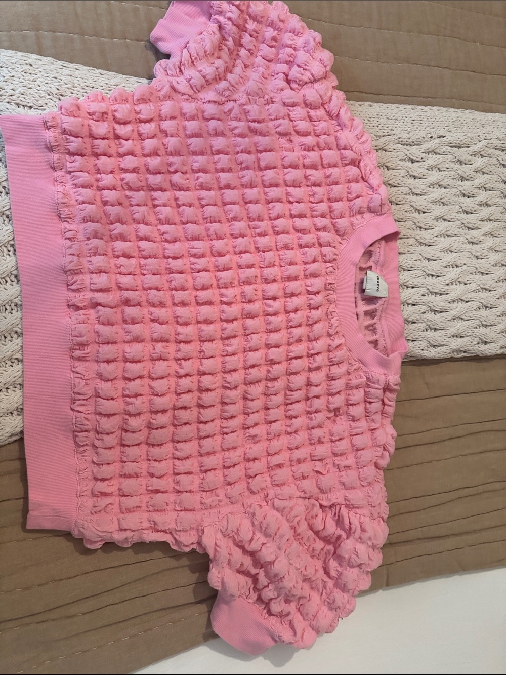 Maeve Pink Textured Puff-Sleeve Crop Top